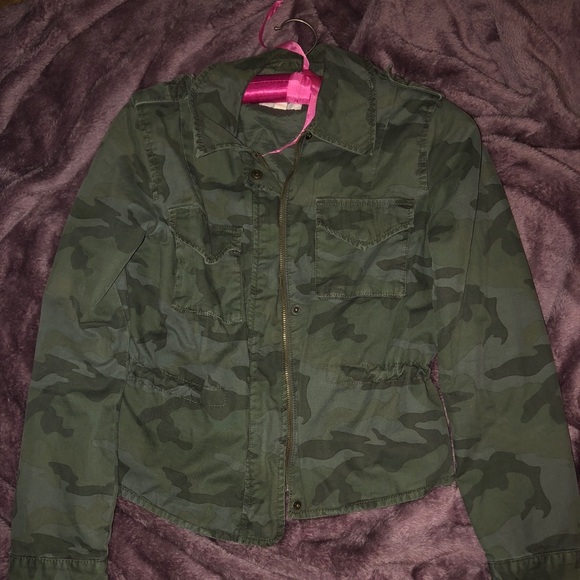 American Eagle Outfitters Jackets & Blazers - Camo jacket
